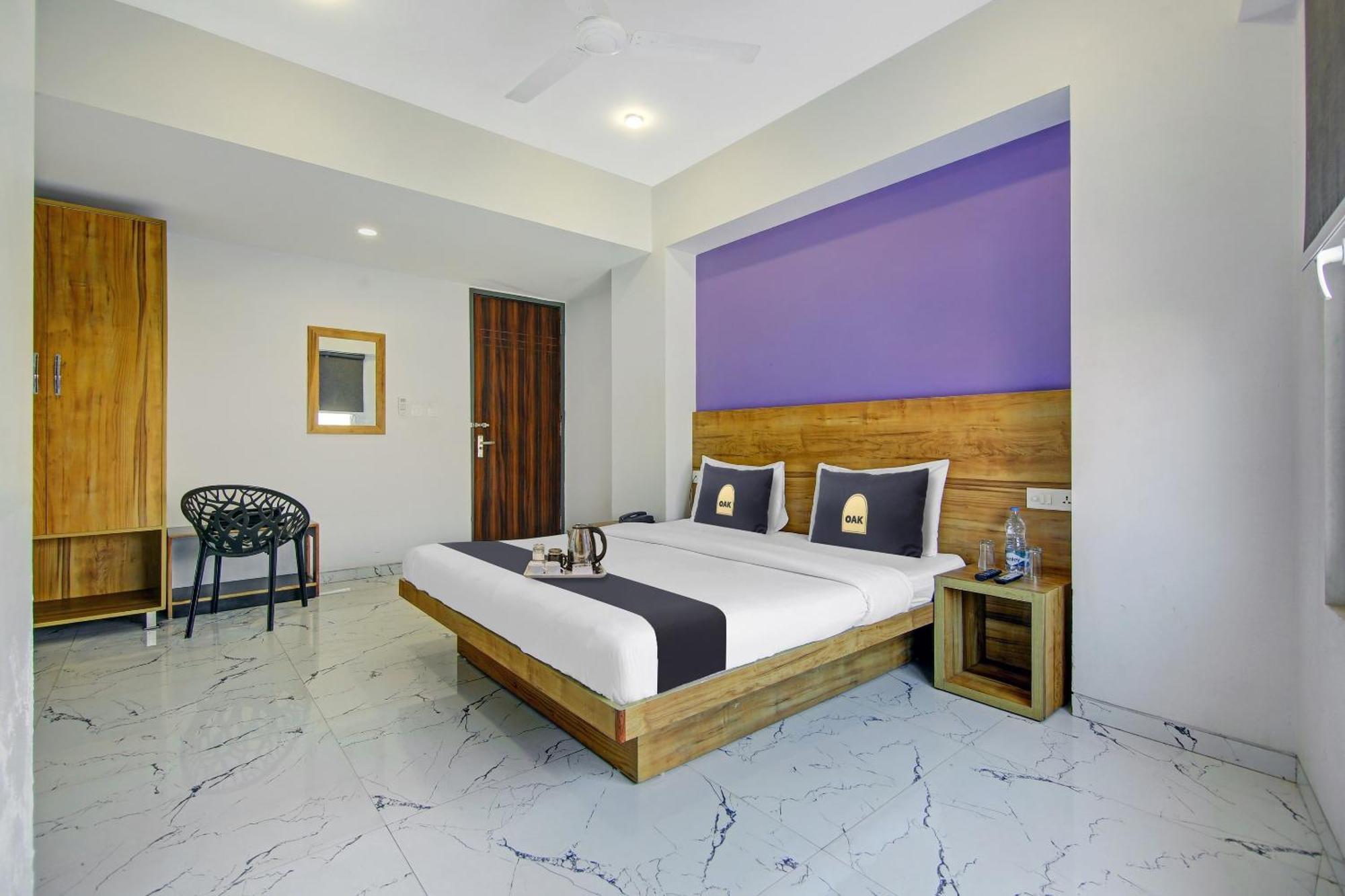 Super Townhouse Geetanjali Inn Гургаон Екстериор снимка