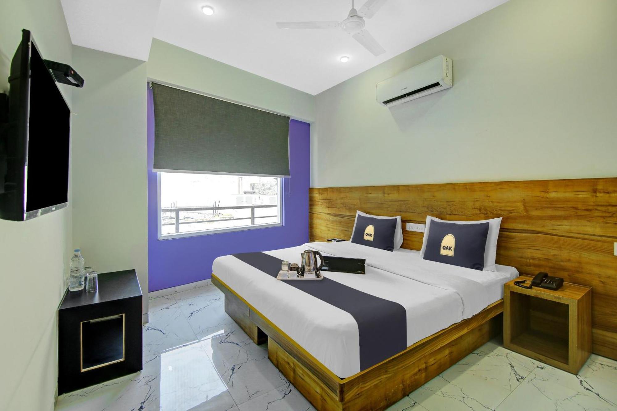 Super Townhouse Geetanjali Inn Гургаон Екстериор снимка