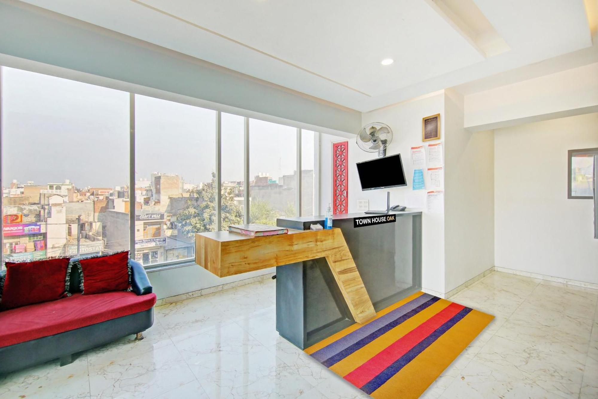 Super Townhouse Geetanjali Inn Гургаон Екстериор снимка