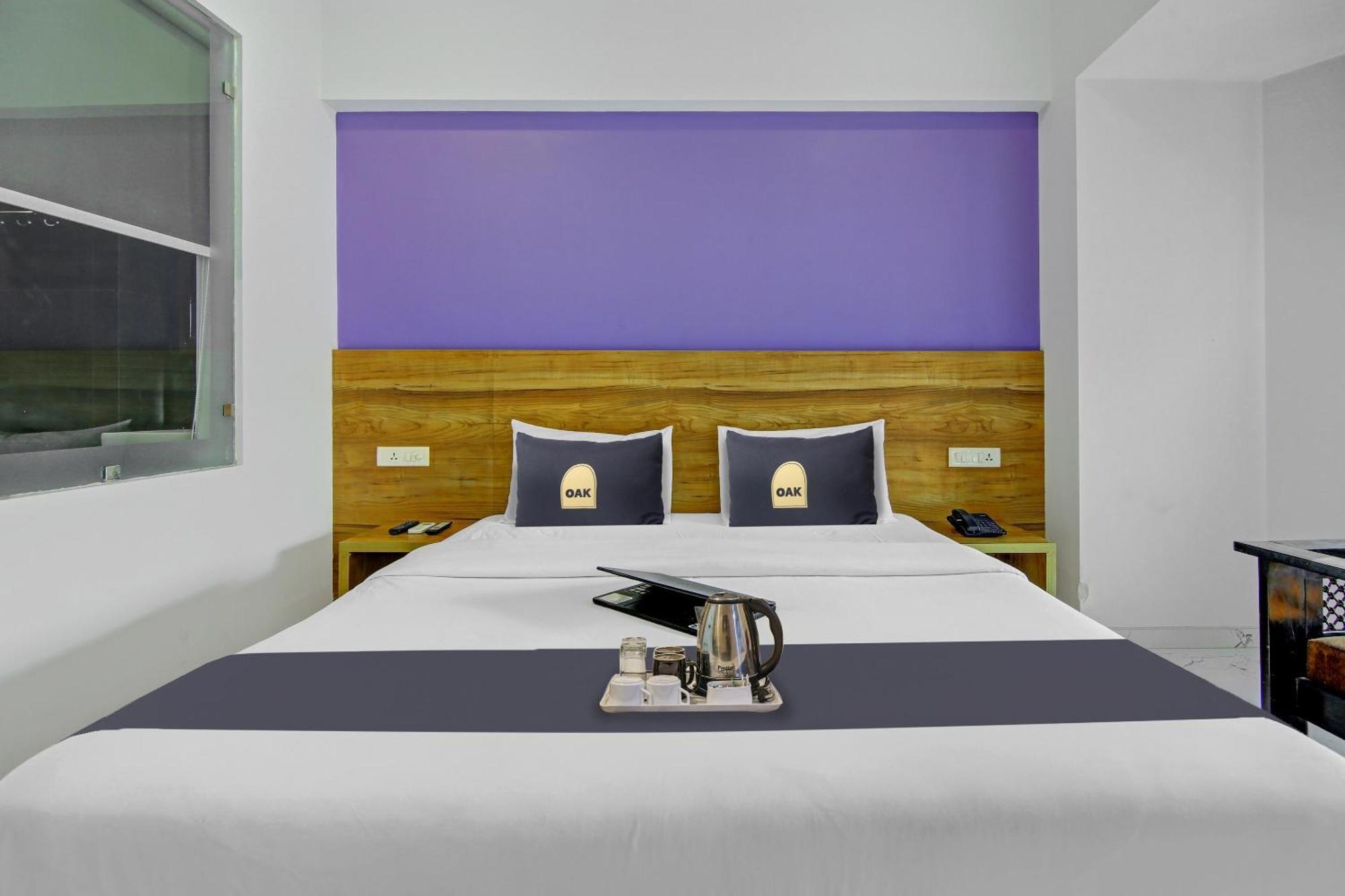 Super Townhouse Geetanjali Inn Гургаон Екстериор снимка