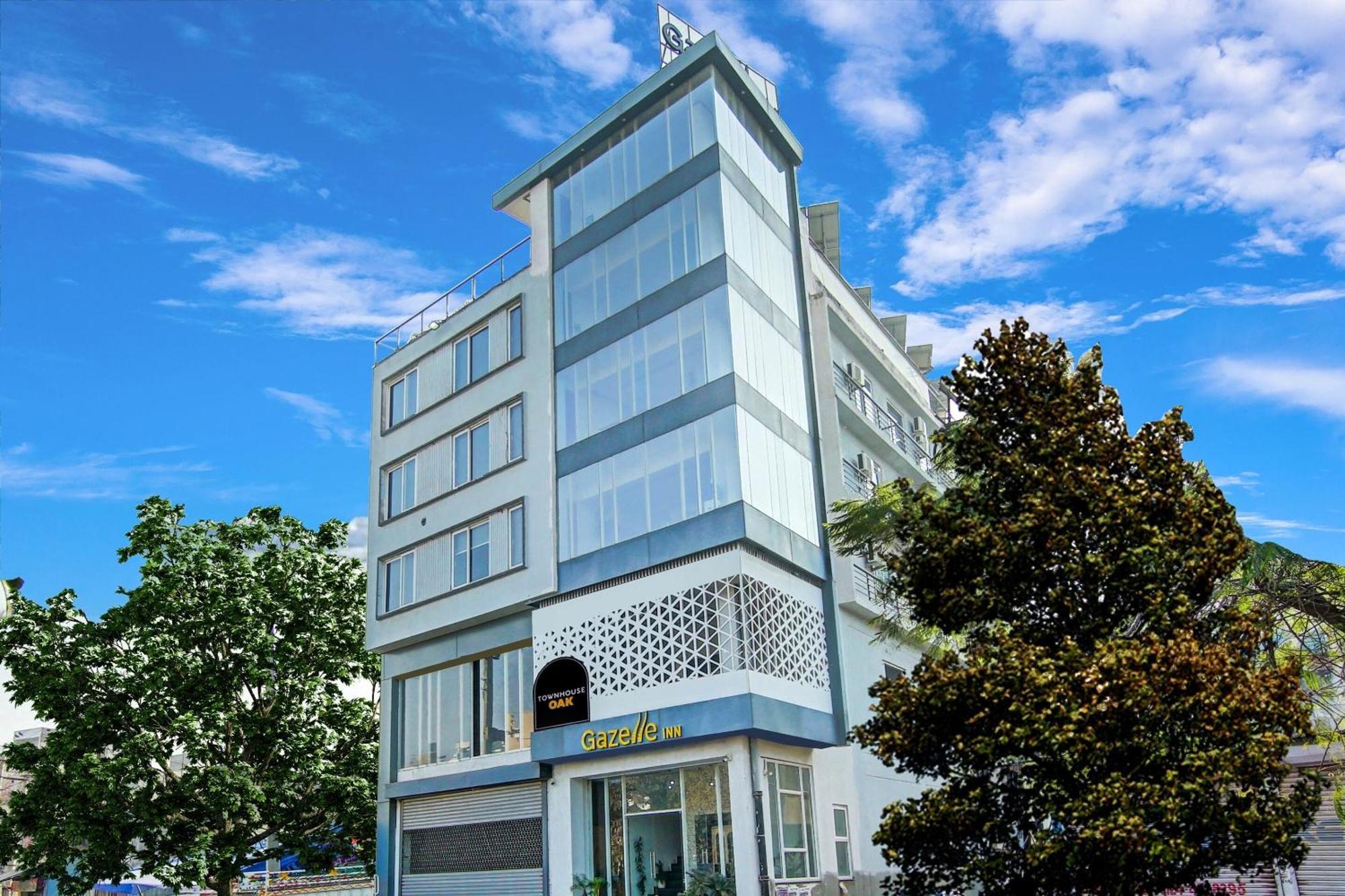 Super Townhouse Geetanjali Inn Гургаон Екстериор снимка